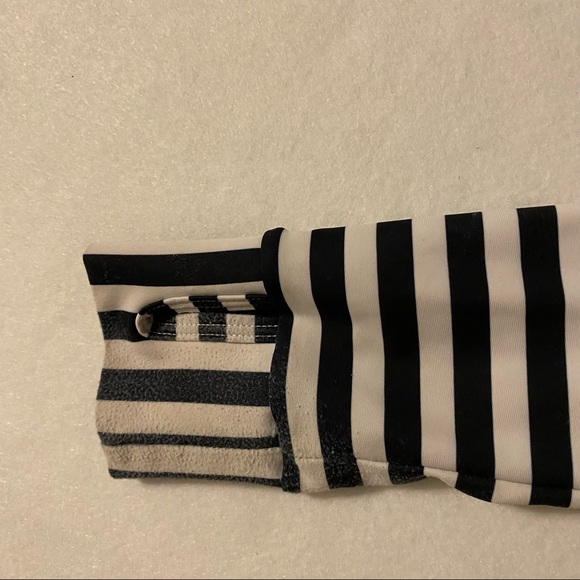 LimeApple Rashguard Kids Rashguard - Picture 3 of 9